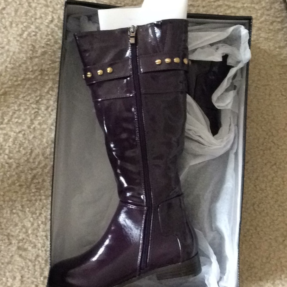 Boots - Picture 2 of 2
